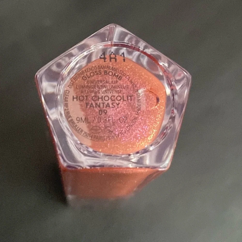 FENTY BEAUTY Gloss Bomb Universal Lip Luminizer in Hot Chocolit Fantasy 9ml, NEW